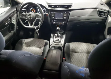 2017 Nissan Rogue Sv z USA, uszkodzony, nr VIN 5N1AT2MV4HC809116